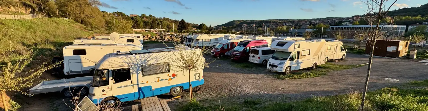Área de autocaravanas de Gironella | Gratuita, servicios completos y casco histórico a pie