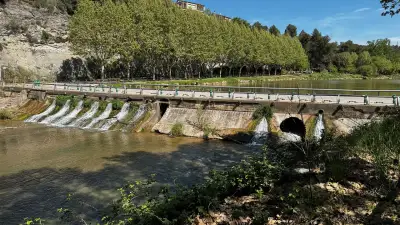 Paisaje del lago de Navarcles visto desde el área de autocaravanas
