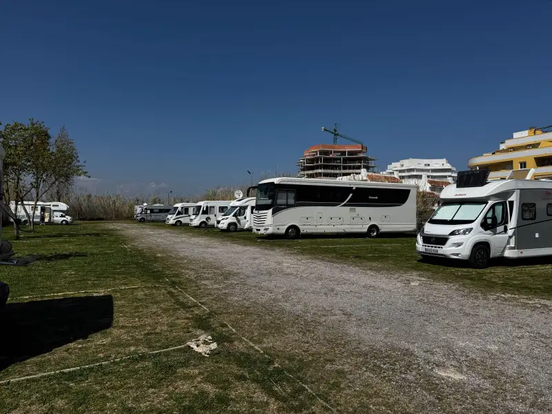 Parking Els Daus — Parking para autocaravanas en Peñíscola